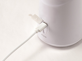 1_1-80 Hình ảnh: Sạc qua USB