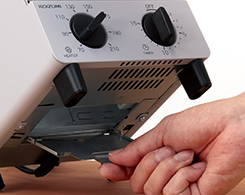 Hình ảnh: Khay vụn bánh mì (mặt dưới)