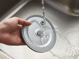 Hình ảnh: Nắp trong có thể rửa sạch hoàn toàn